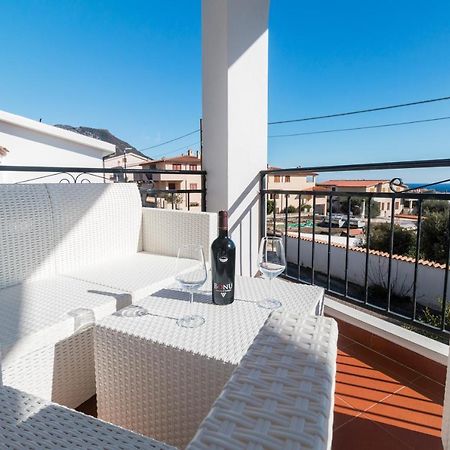 Suite Apartment La Punta كالا غونوني المظهر الخارجي الصورة