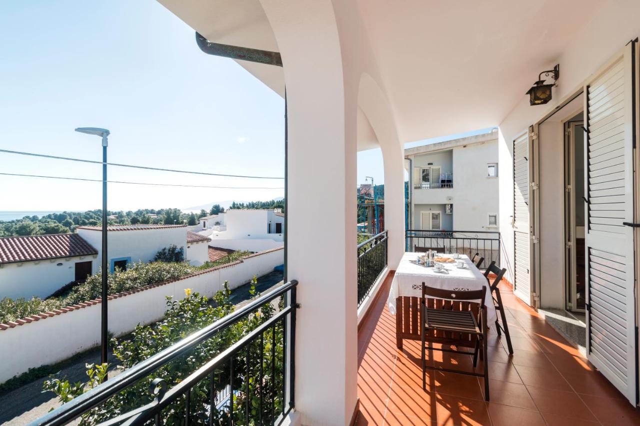 Suite Apartment La Punta كالا غونوني المظهر الخارجي الصورة